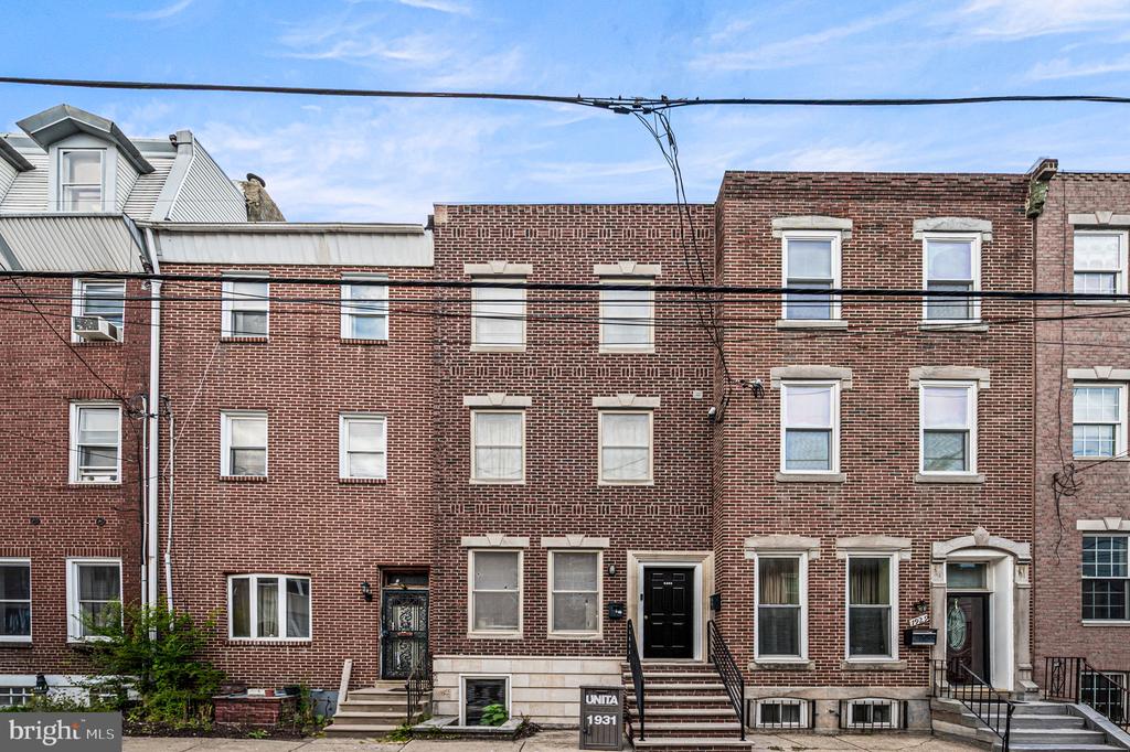 1931 POPLAR STREET Unit: B