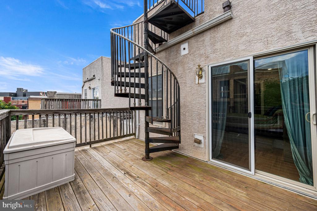 1931 POPLAR STREET Unit: B