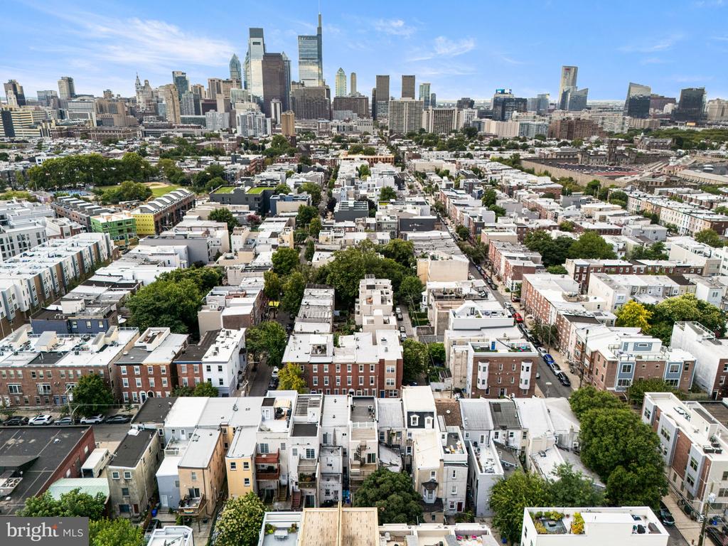 1931 POPLAR STREET Unit: B