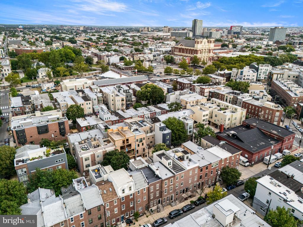 1931 POPLAR STREET Unit: B