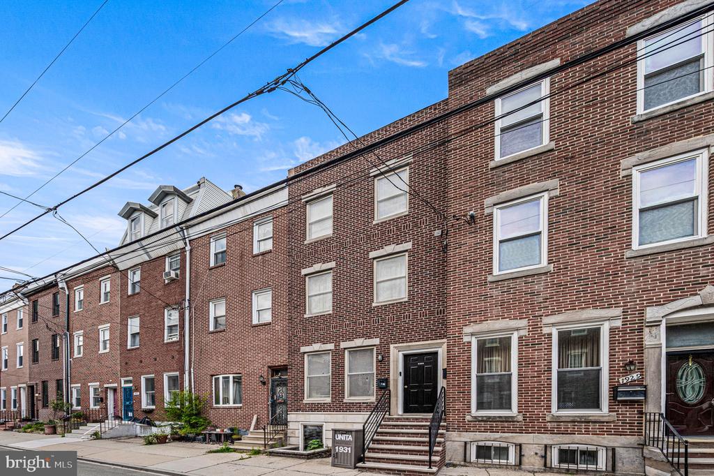 1931 POPLAR STREET Unit: B