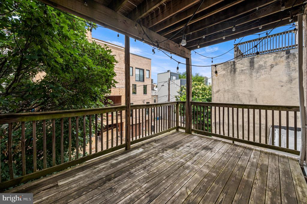 1931 POPLAR STREET Unit: B