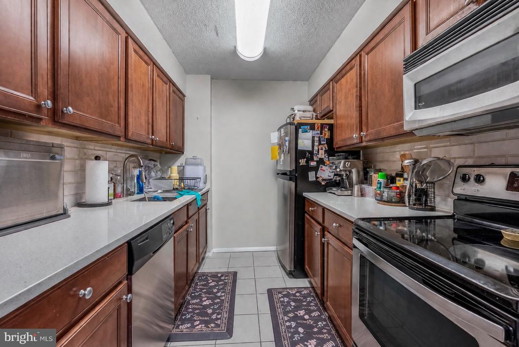 1420 LOCUST STREET Unit: 6M