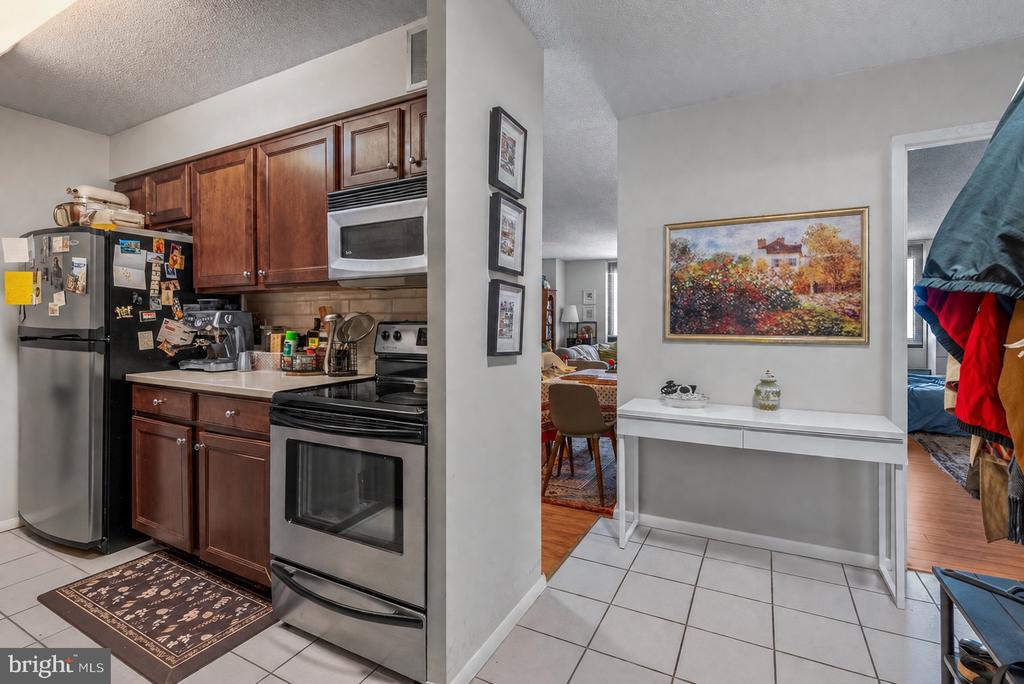 1420 LOCUST STREET Unit: 6M