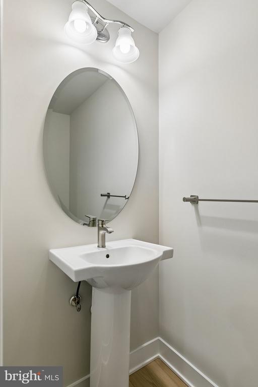 2160 NORTHBANK PLACE Unit: 166