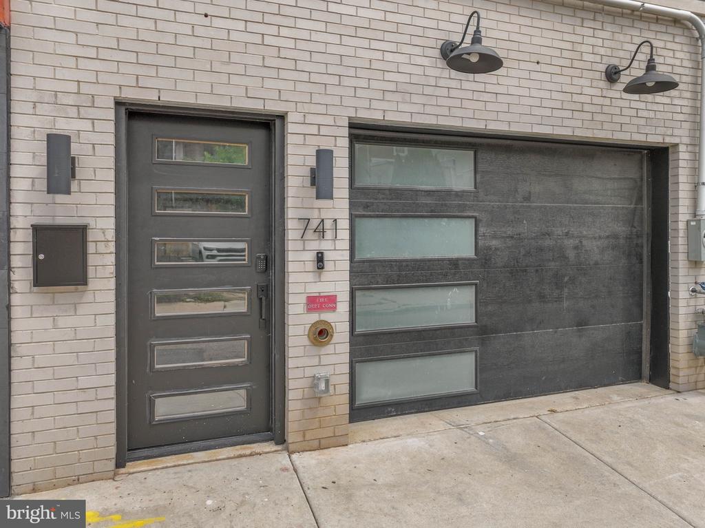 741 N CAPITOL STREET