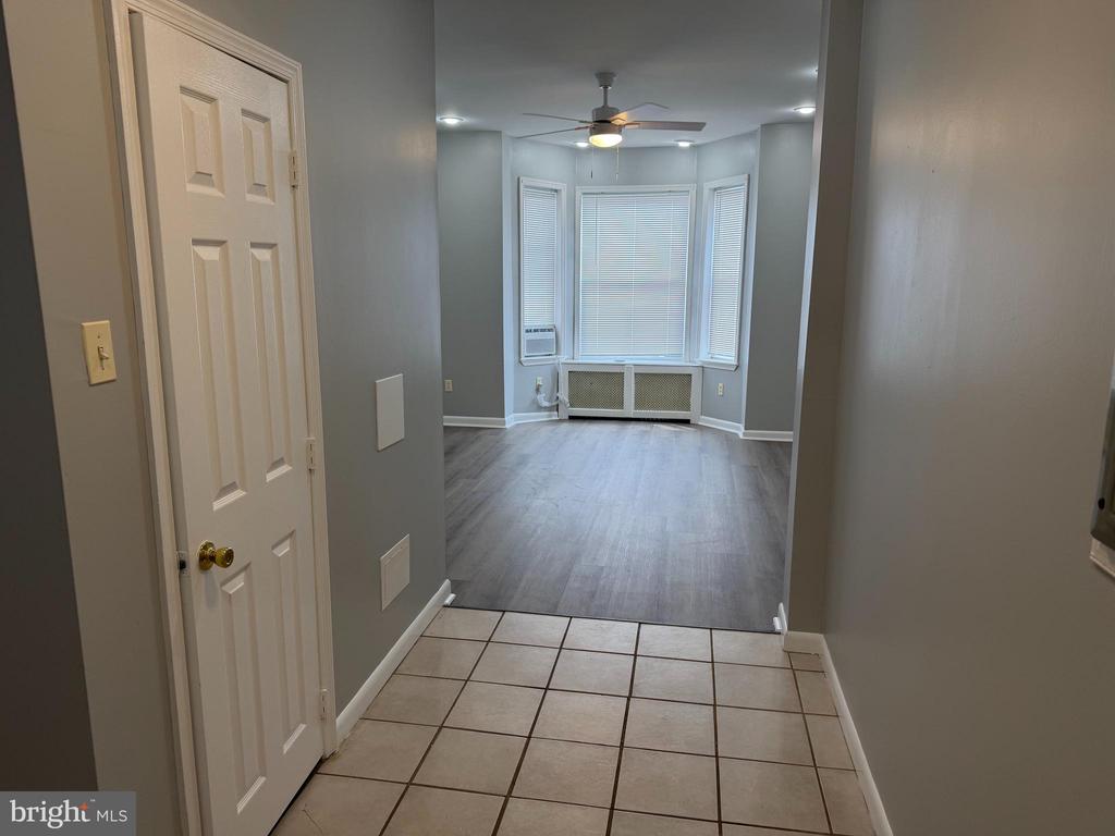 2516 S BROAD STREET Unit: 2F