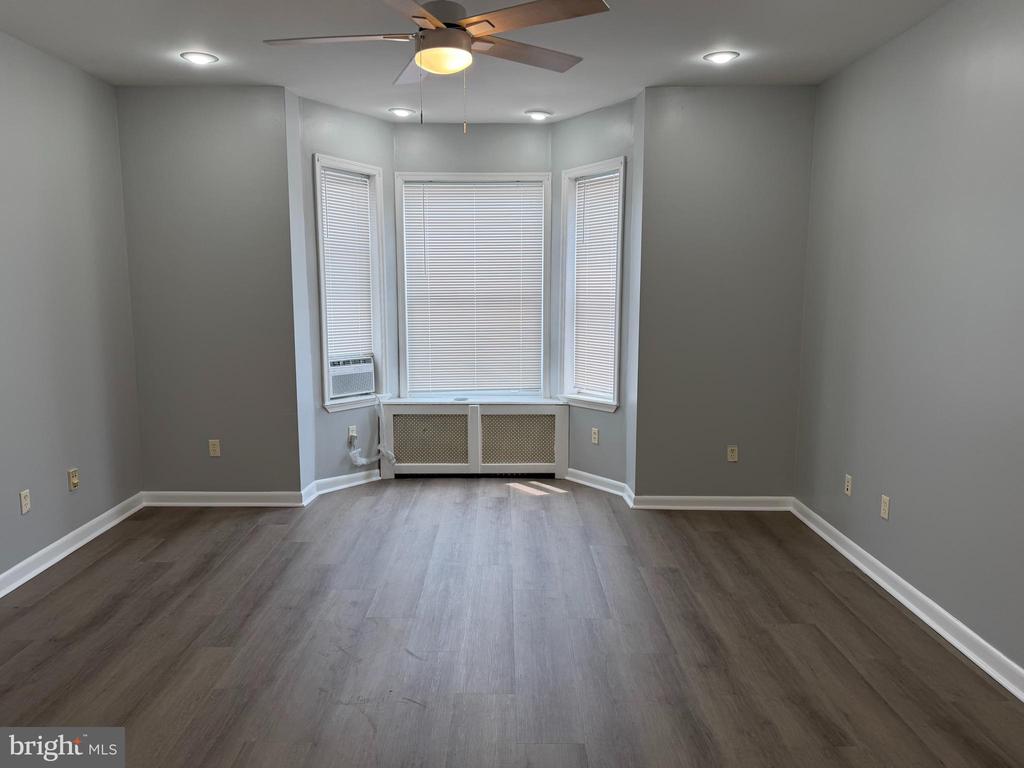 2516 S BROAD STREET Unit: 2F