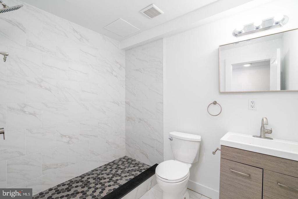 3424 WALLACE STREET Unit: 1