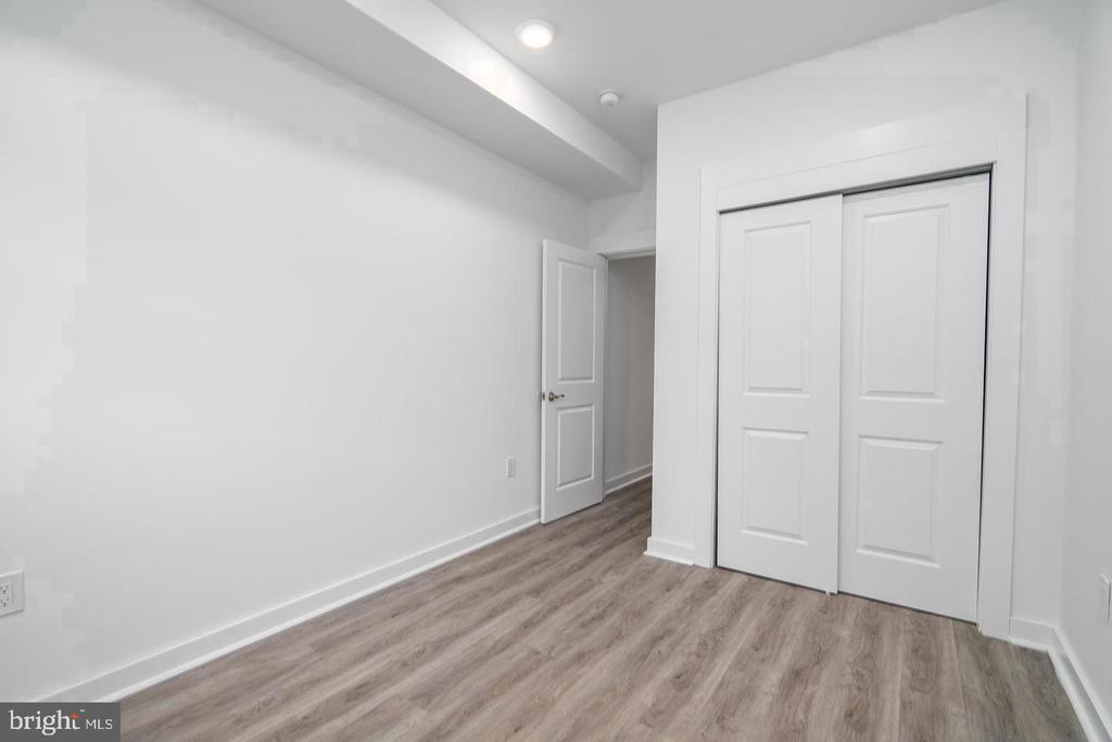 3424 WALLACE STREET Unit: 1