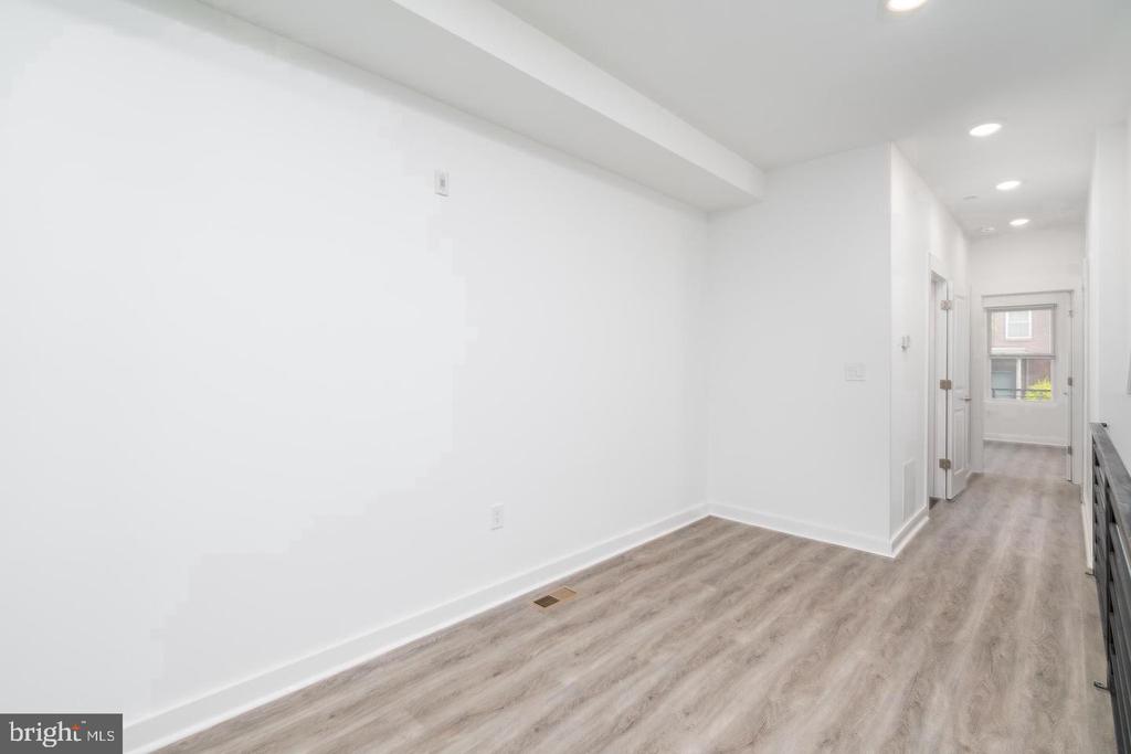 3424 WALLACE STREET Unit: 1