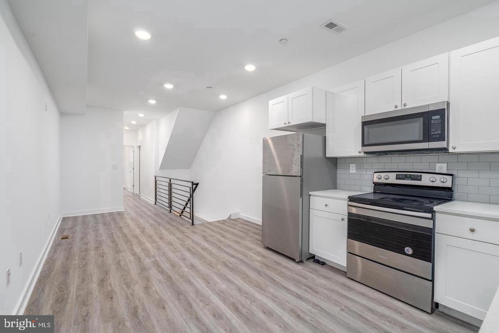 3424 WALLACE STREET Unit: 1