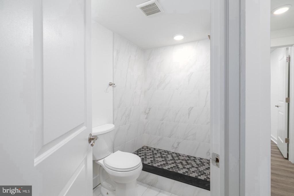 3424 WALLACE STREET Unit: 1