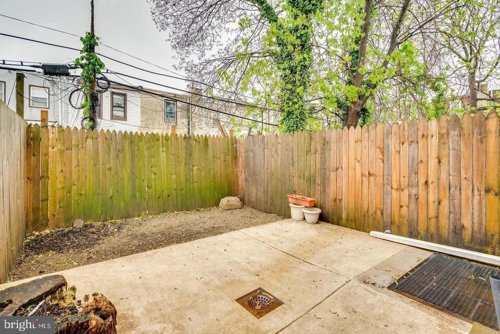 3424 WALLACE STREET Unit: 1