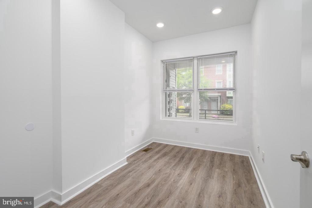 3424 WALLACE STREET Unit: 1