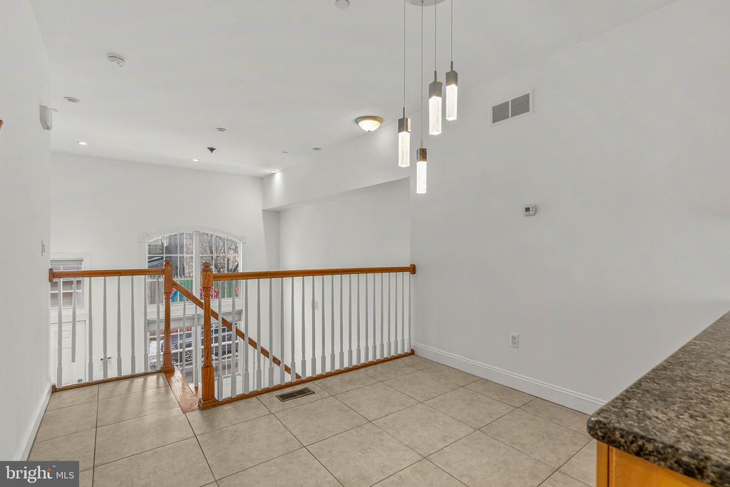 1003 N 3RD STREET Unit: B