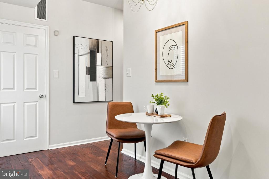 1509 CHRISTIAN STREET Unit: 2