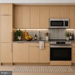 1440 N FRONT STREET Unit: 418