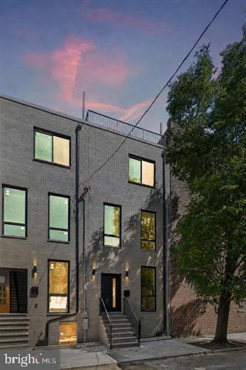 1437 S 8TH STREET