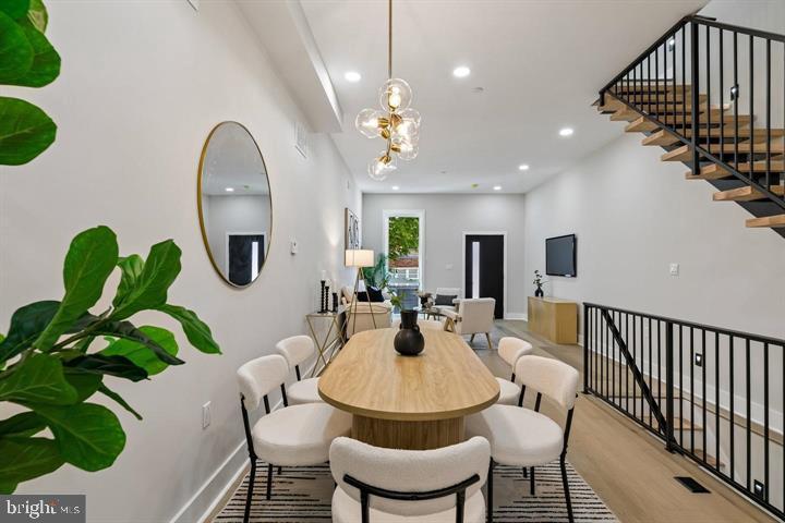 1437 S 8TH STREET