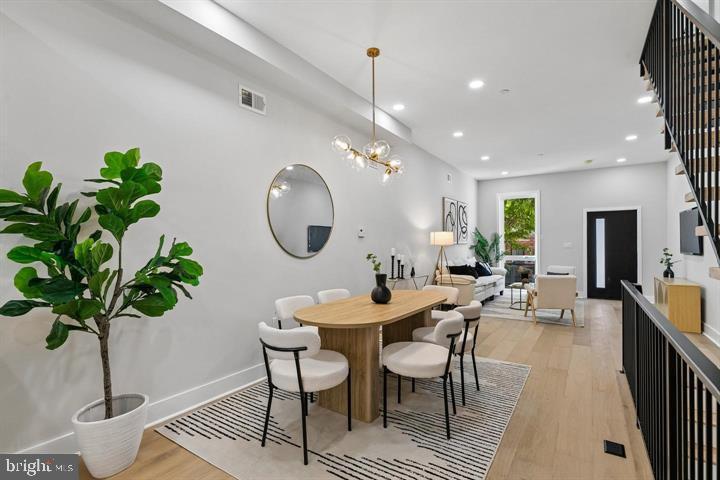 1437 S 8TH STREET
