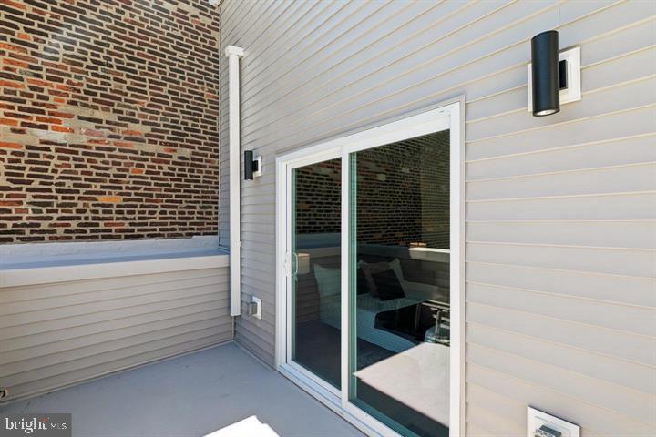 1437 S 8TH STREET