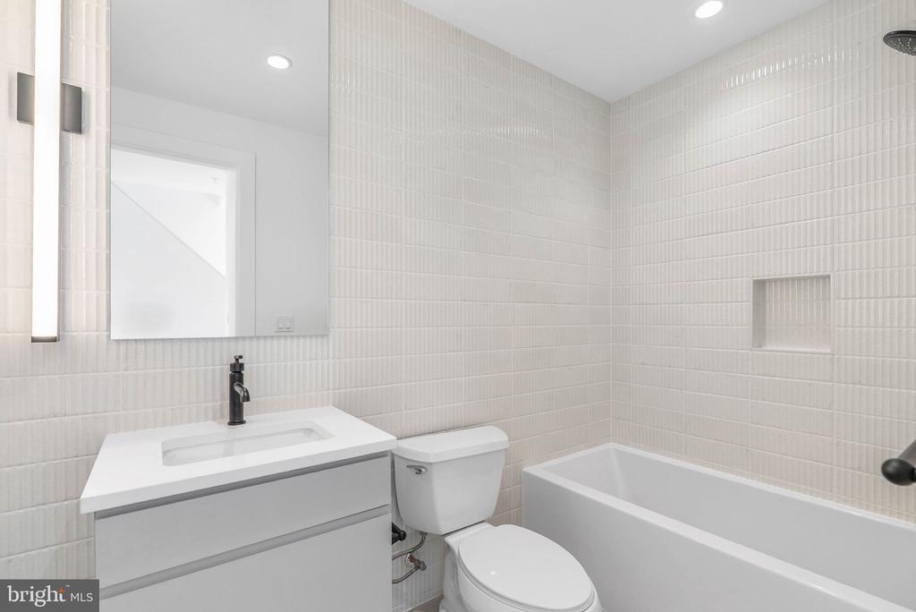 635 N 7TH STREET Unit: H2B