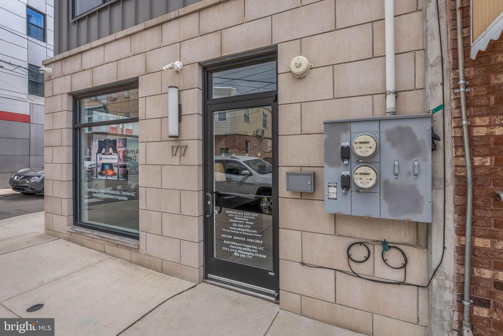 1717 S 2ND STREET Unit: COMMERCIAL