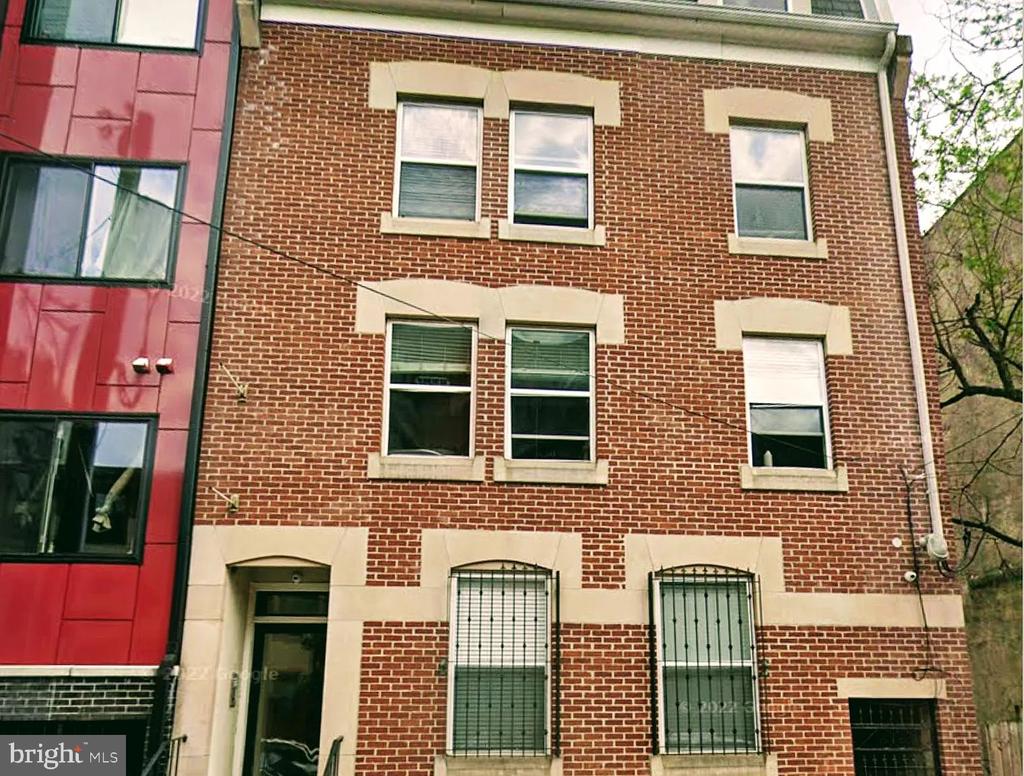 1521 N 15TH STREET Unit: 2