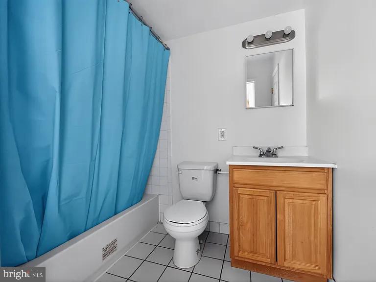 1521 N 15TH STREET Unit: 2