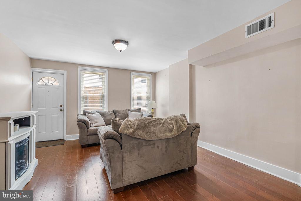 137 SIGEL STREET