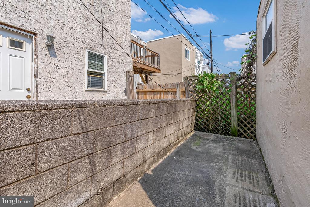 137 SIGEL STREET