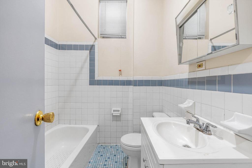 1632 S 4TH STREET Unit: 1