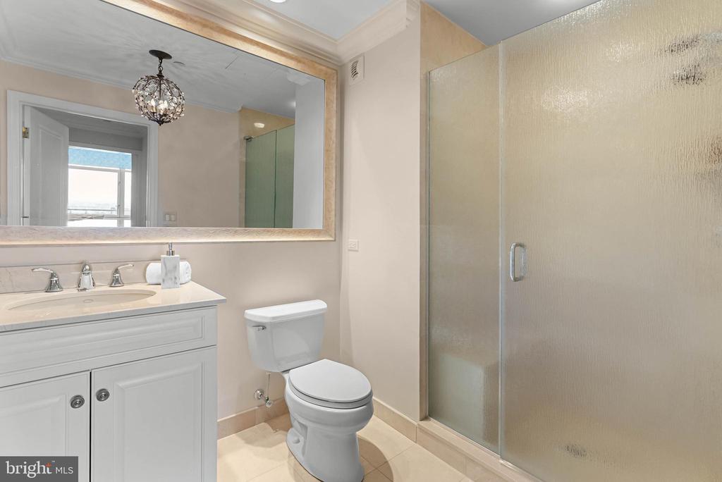 440 S BROAD STREET Unit: 2206 & 2204