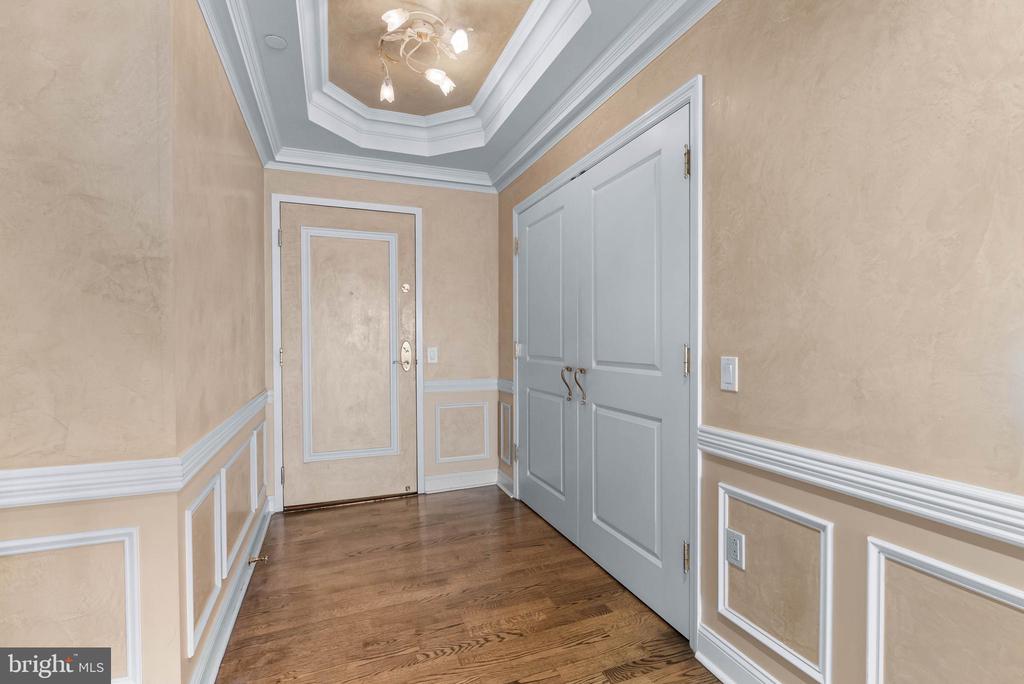 440 S BROAD STREET Unit: 2206 & 2204