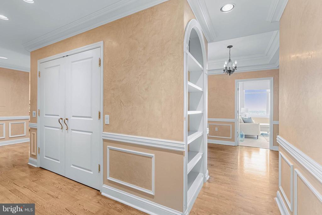 440 S BROAD STREET Unit: 2206 & 2204