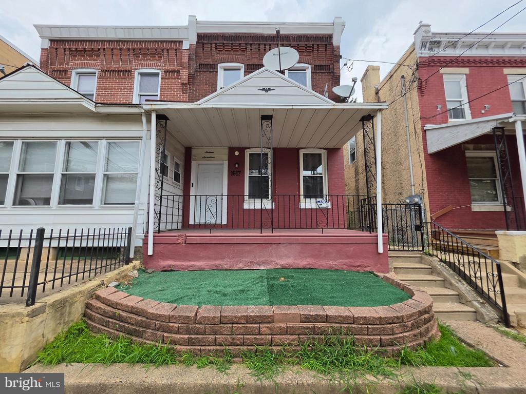 1617 WAKELING STREET Unit: 1