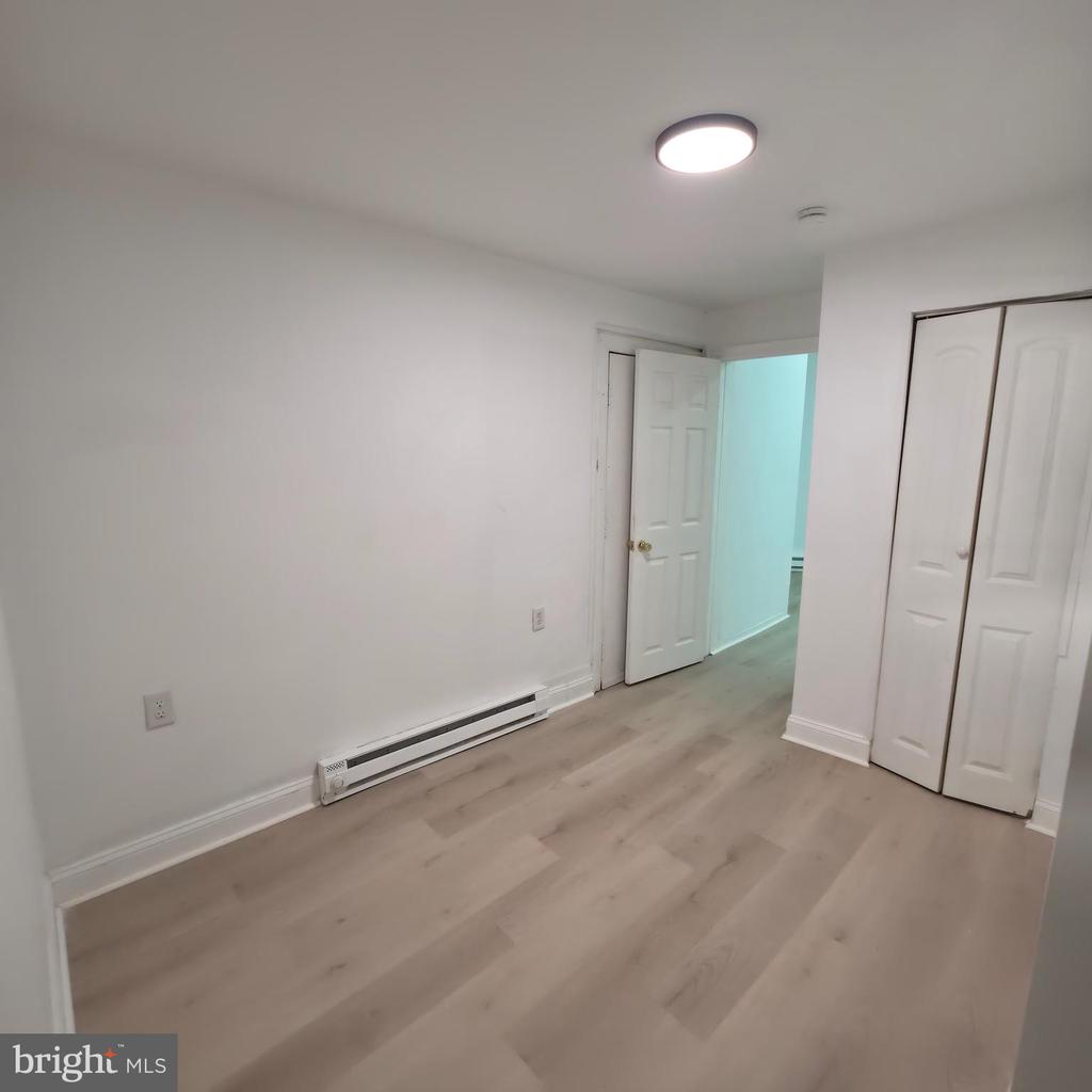 1617 WAKELING STREET Unit: 1