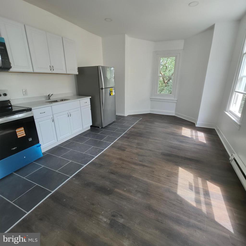 1617 WAKELING STREET Unit: 2