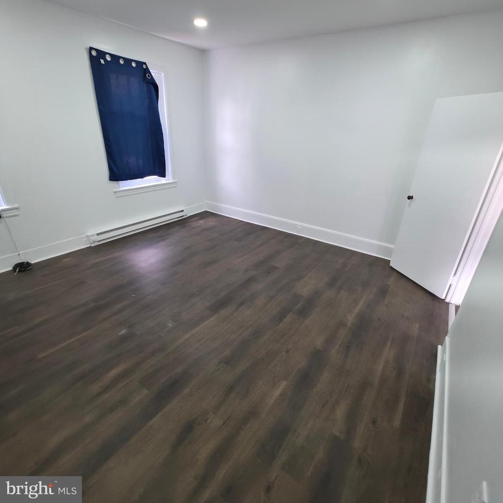 1617 WAKELING STREET Unit: 2