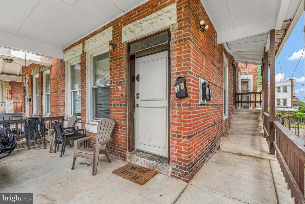 817 WYNNEWOOD ROAD