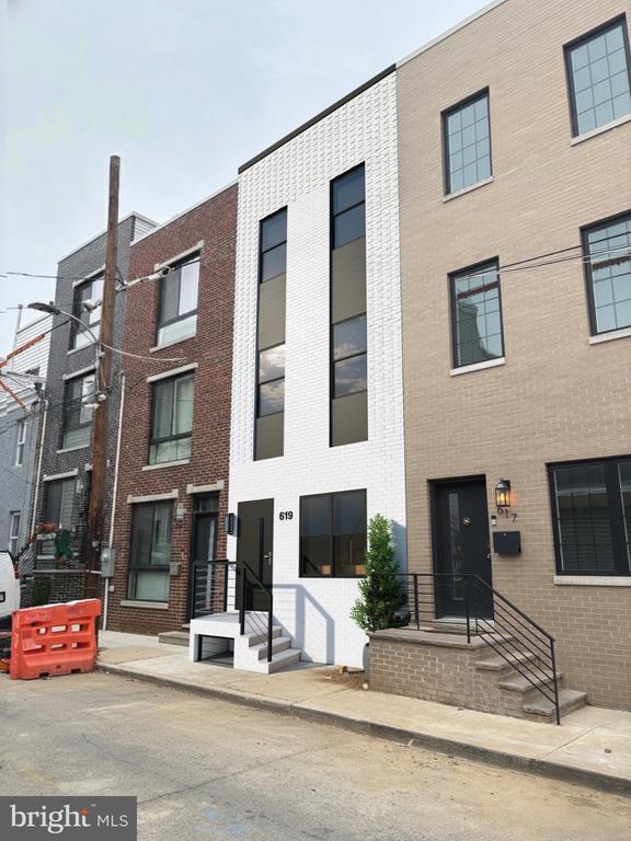 3004 TITAN STREET