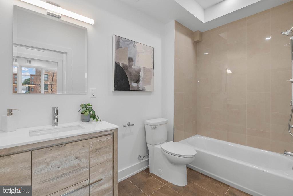 950 N 2ND STREET Unit: UNIT 3C