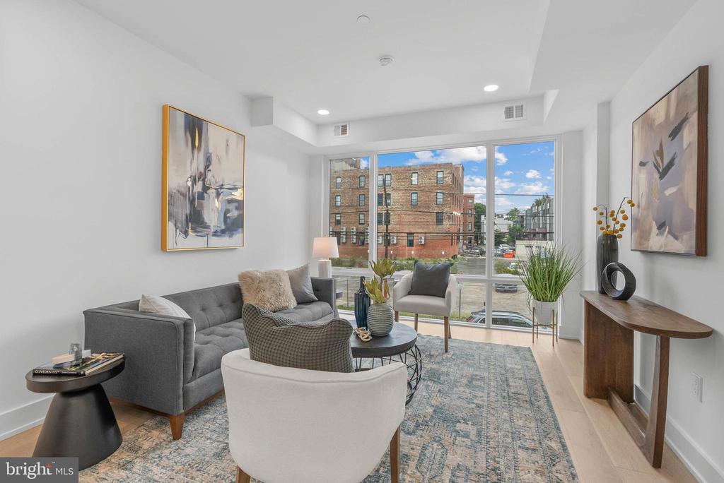 950 N 2ND STREET Unit: UNIT 3C