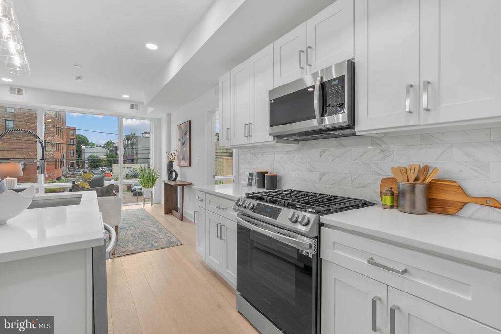 950 N 2ND STREET Unit: UNIT 3C