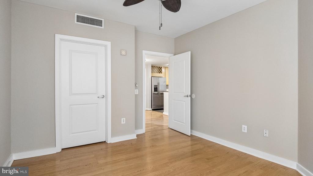 111 S 15TH STREET Unit: 1508