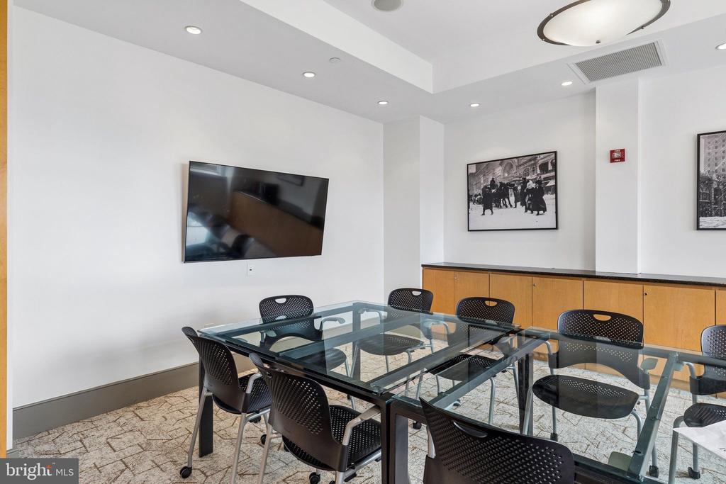 111 S 15TH STREET Unit: 1508