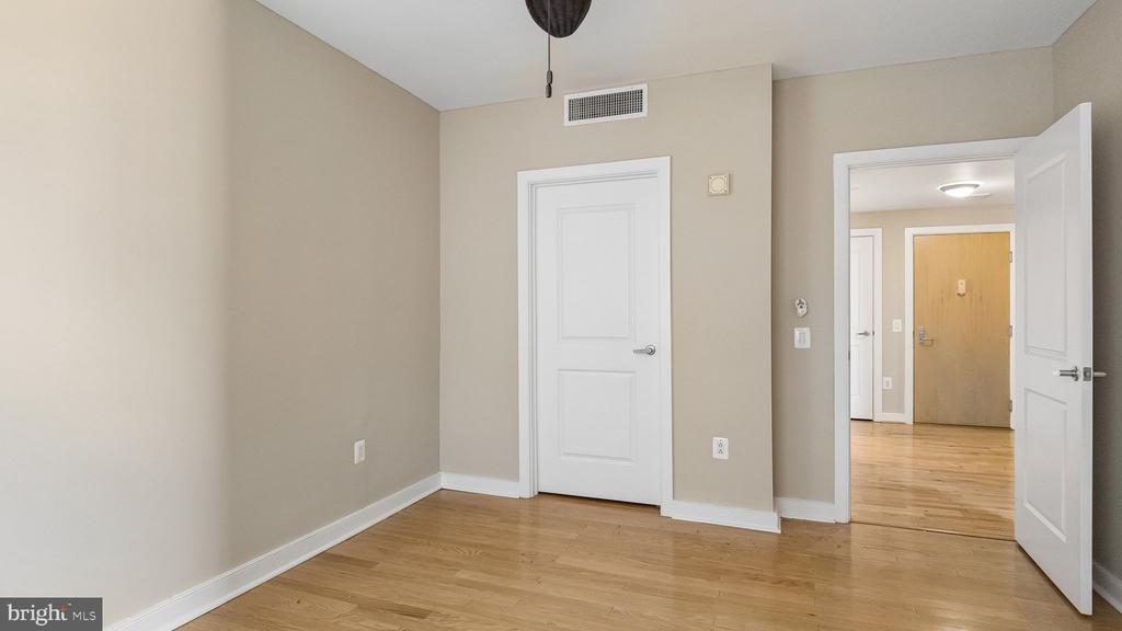 111 S 15TH STREET Unit: 1508