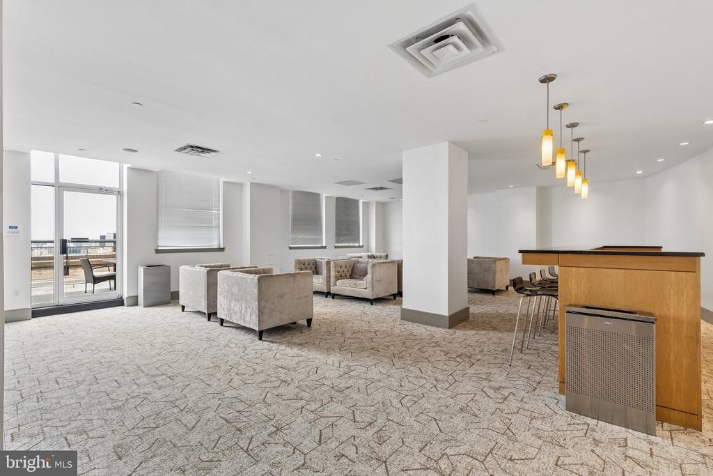 111 S 15TH STREET Unit: 1508