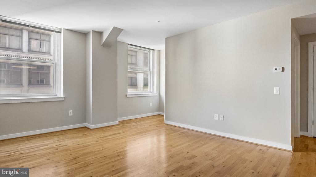111 S 15TH STREET Unit: 1508